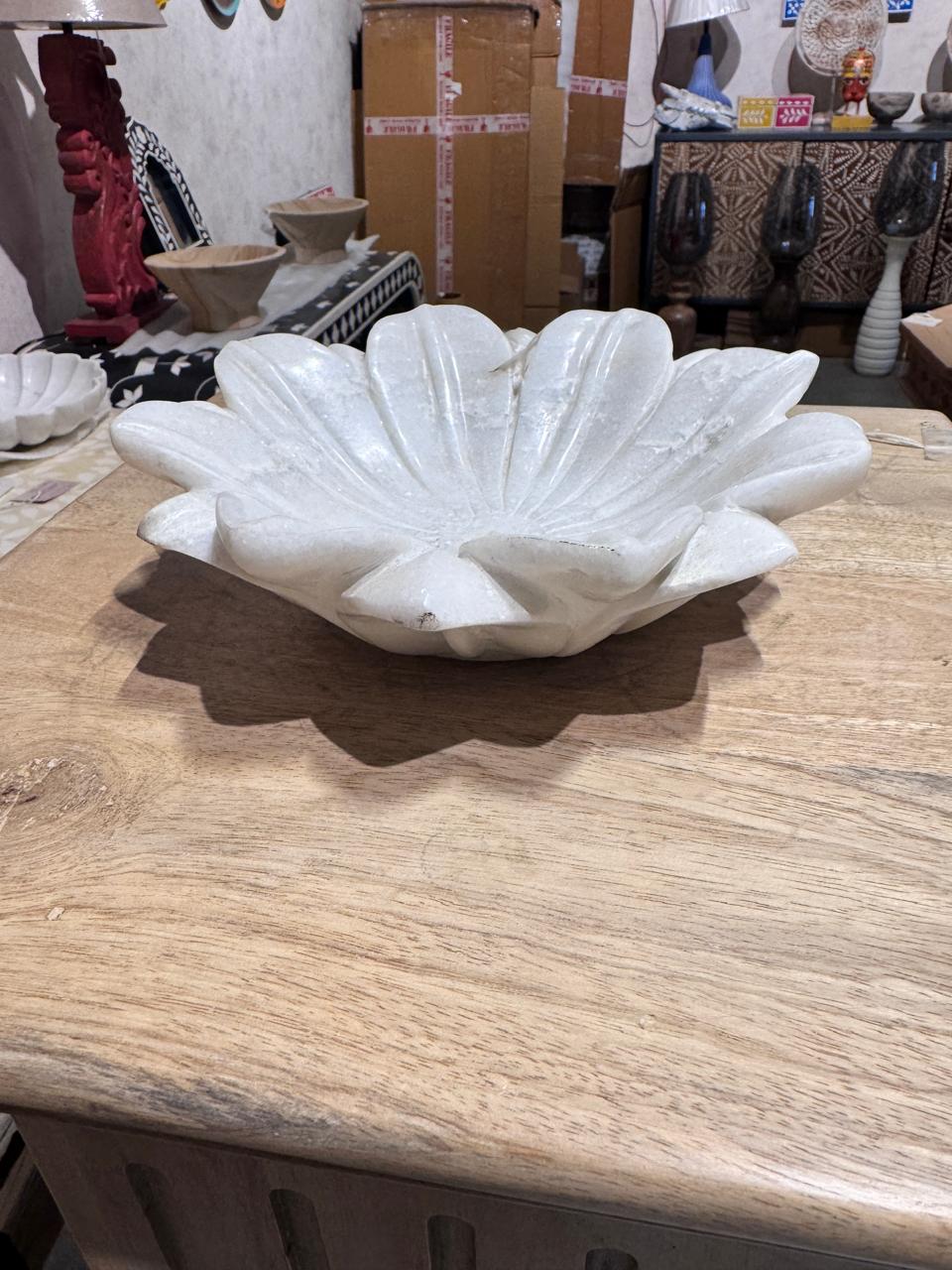 Marble Flower Bowl | 20x20x6cm