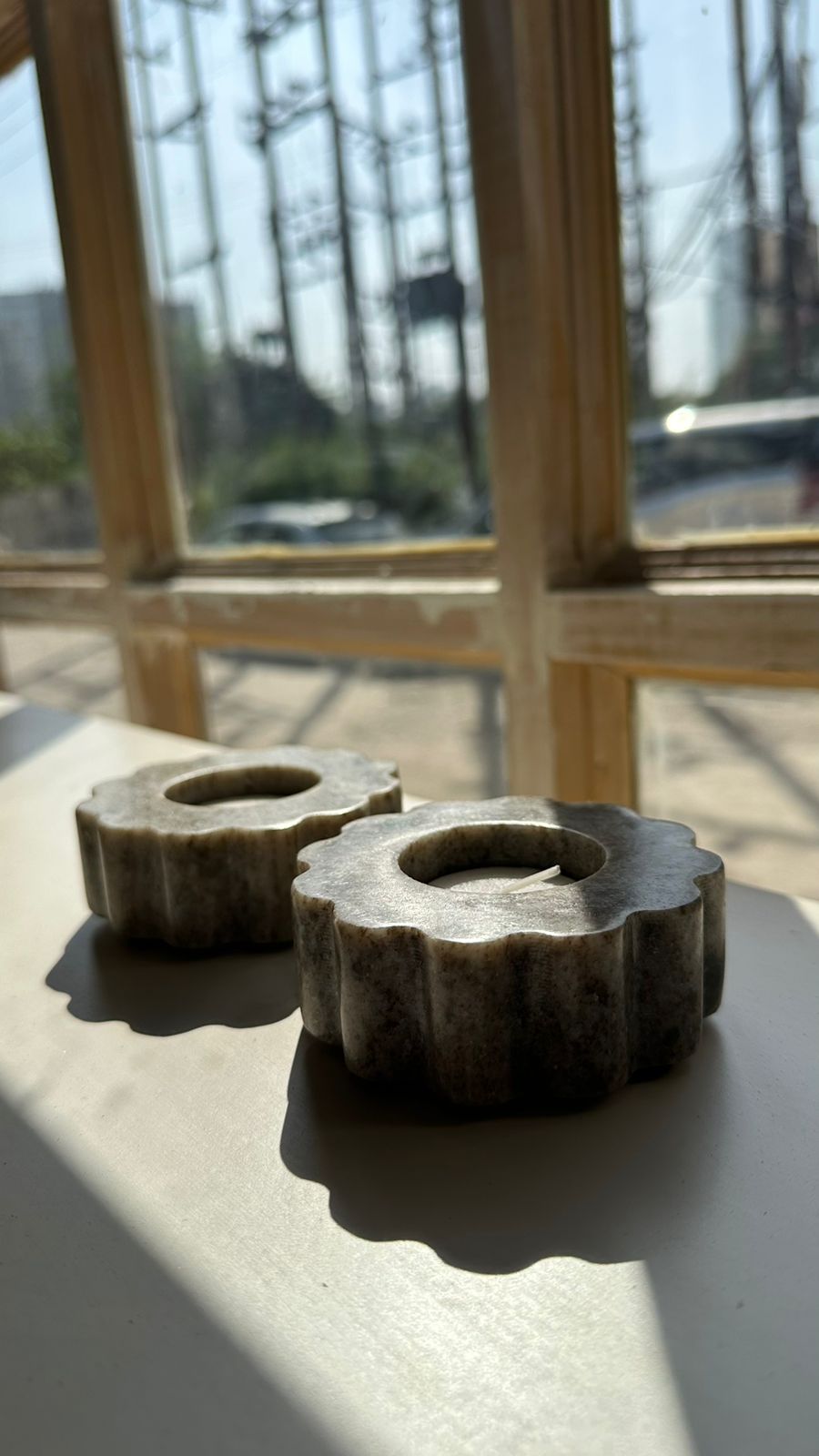 Flower Marble T-light Candle Holder (Assorted Colours)