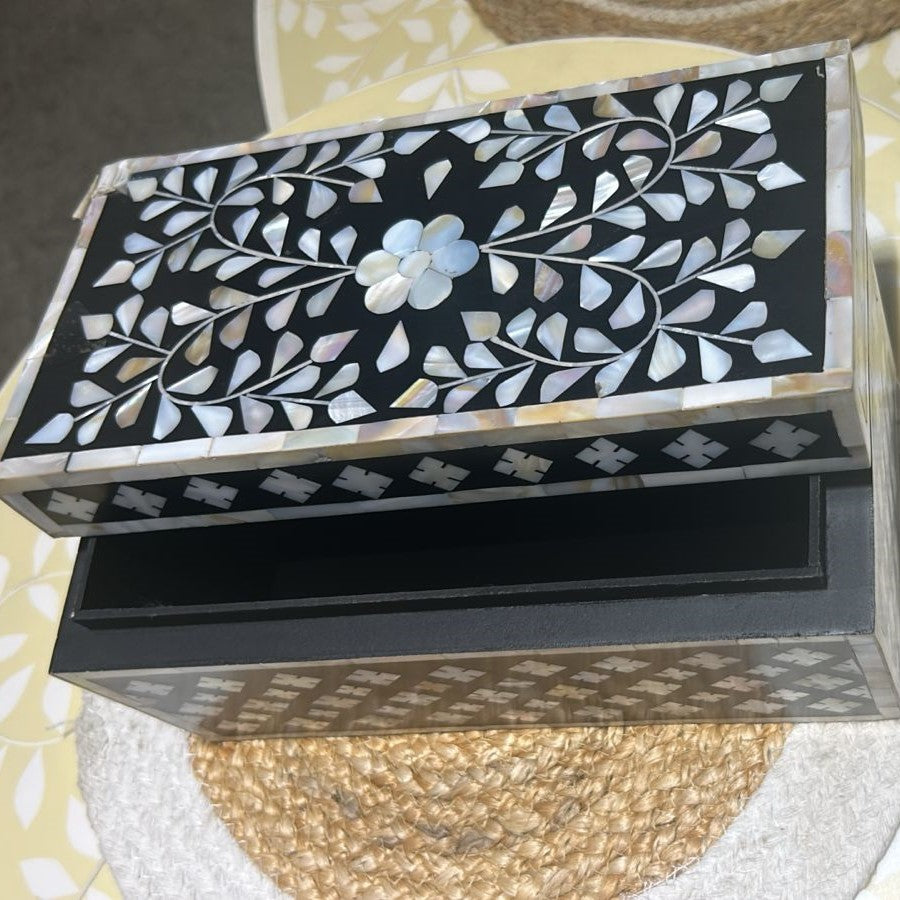 Jewellery Box Black | Mother of Pearl | 25x12.5x12.5 cm