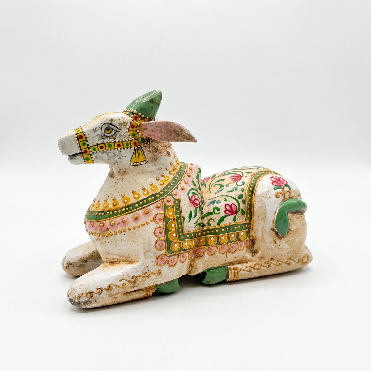 Handpainted Nandi Distress White | 9x7x3.5 inch