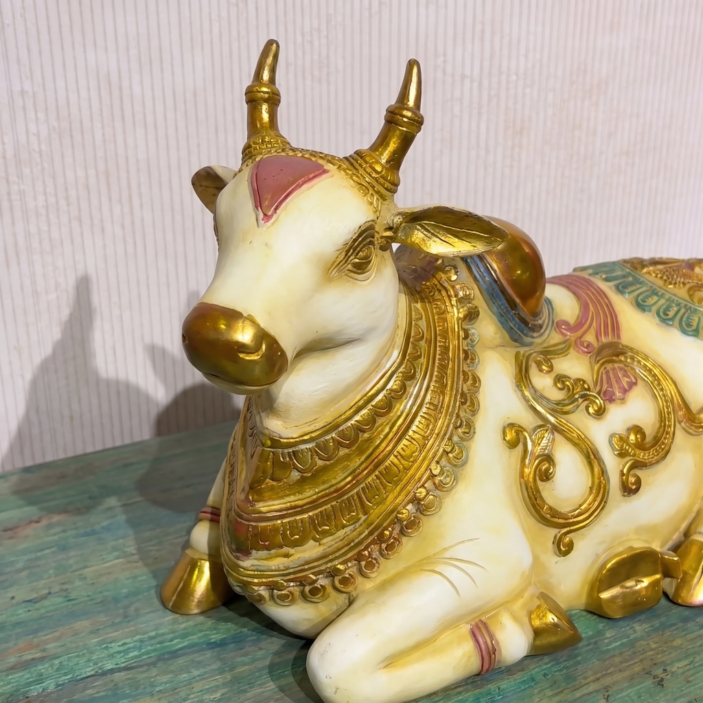 Brass Nandi | White Finish | 17x12x10 Inch (14.2kg)